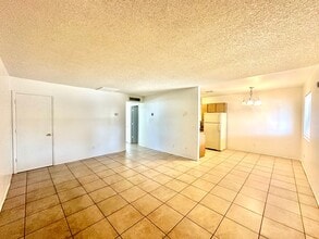 Building Photo - Alamo1185