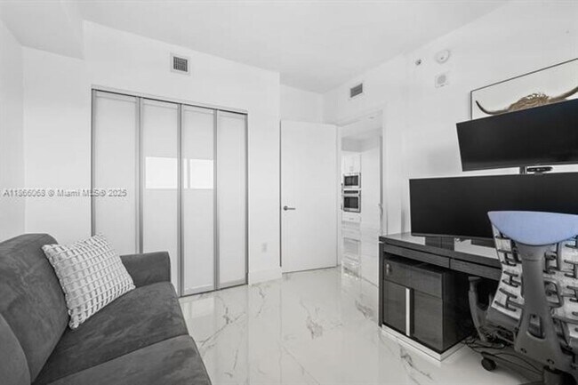 Building Photo - 81 NW 44th St