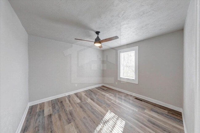 Building Photo - 3639 N Emerson Ave