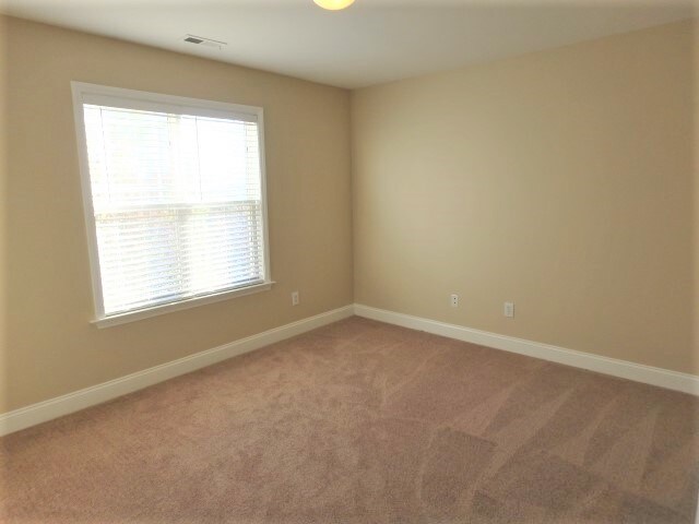 Building Photo - 400 Sarazen Drive