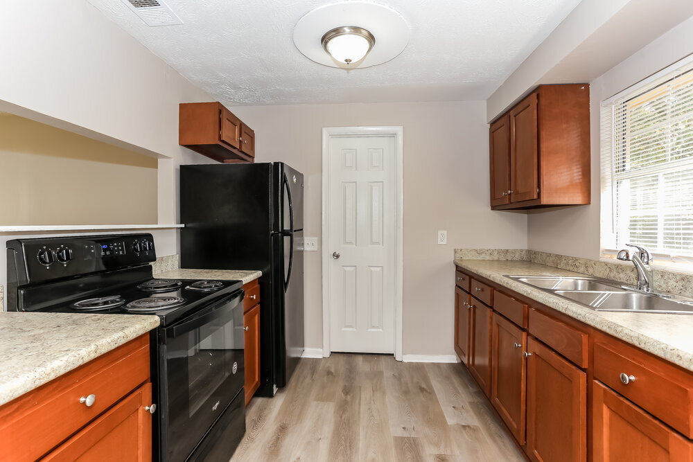 Building Photo - 7594 Raborn Ln