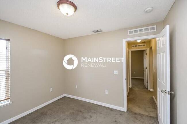 Building Photo - 3 Bedroom Pet-Friendly Home in Jacksonvill...