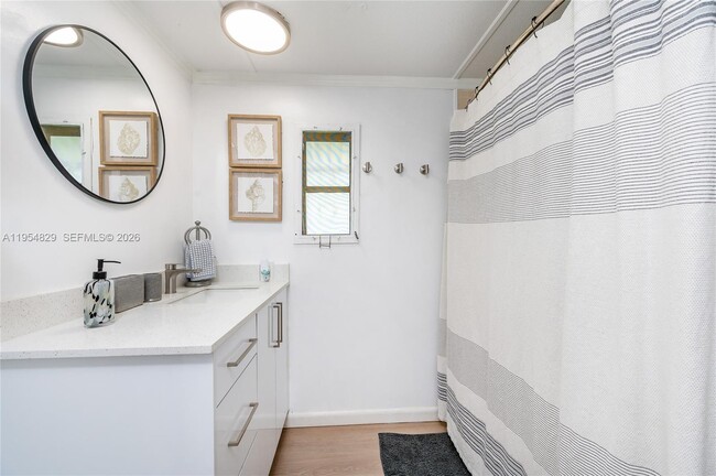 Building Photo - 456 Bowie Ln