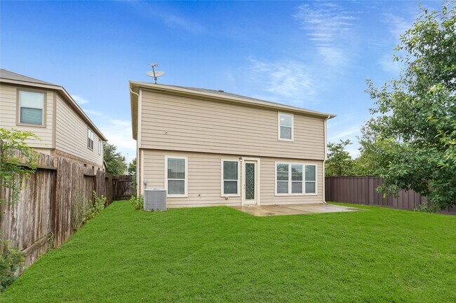 Building Photo - 22207 Woodseem Ct