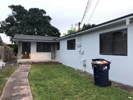 Building Photo - 7142 SW 22nd St