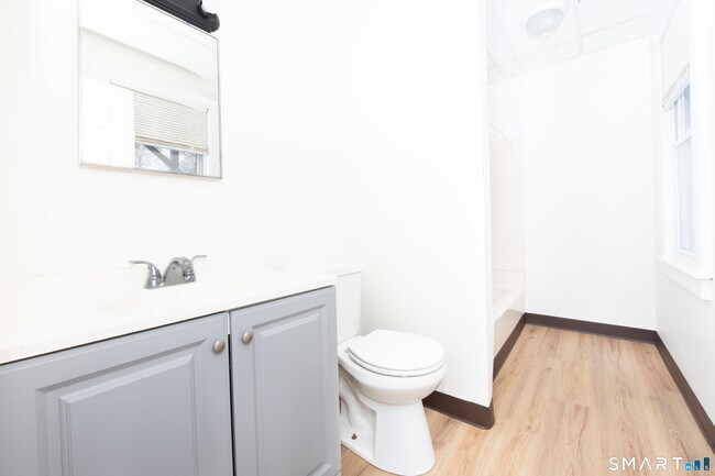 Building Photo - 110 Beaver St