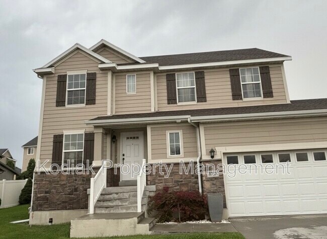 Building Photo - 5757 Coral Pine Ct S