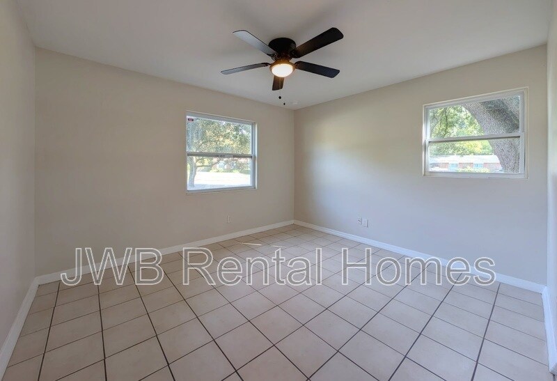 Building Photo - 7544 Impala Ln