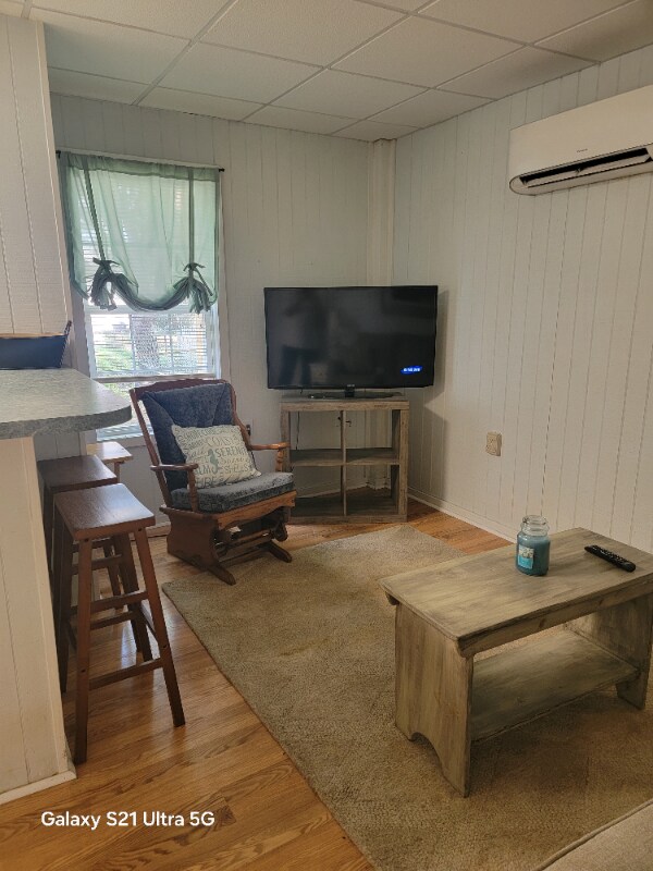 Building Photo - 514 Cypress Dr