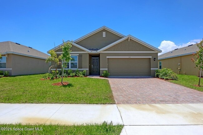 Building Photo - 1422 McFarland Dr