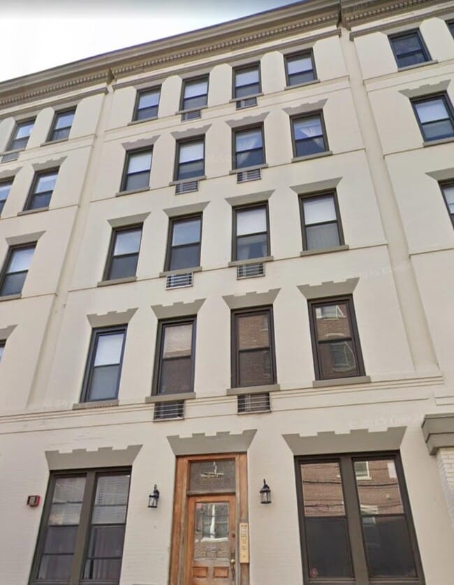 Building Photo - 259 12th St