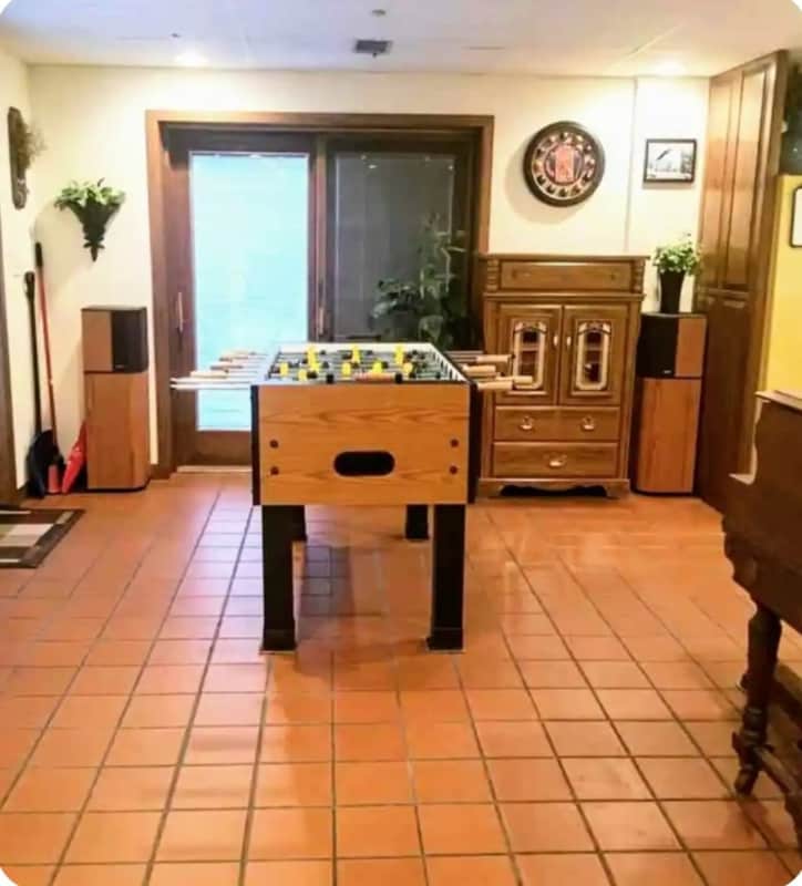 Building Photo - 892 N State Rd 149