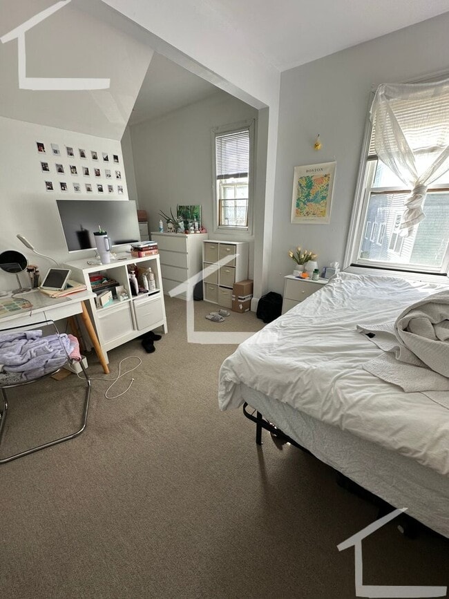 Building Photo - Nice 3 bed in Brighton