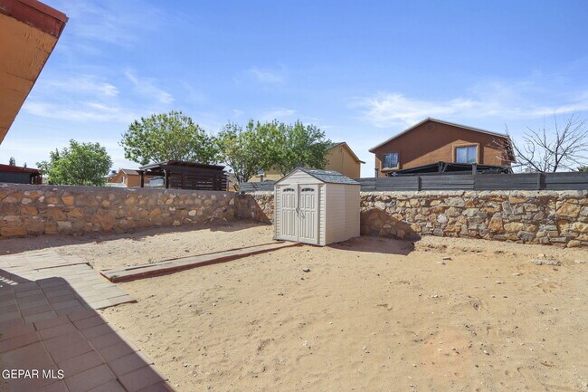 Building Photo - 14301 Pacific Point Dr