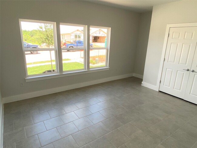 Building Photo - 9705 Evening Canopy Dr
