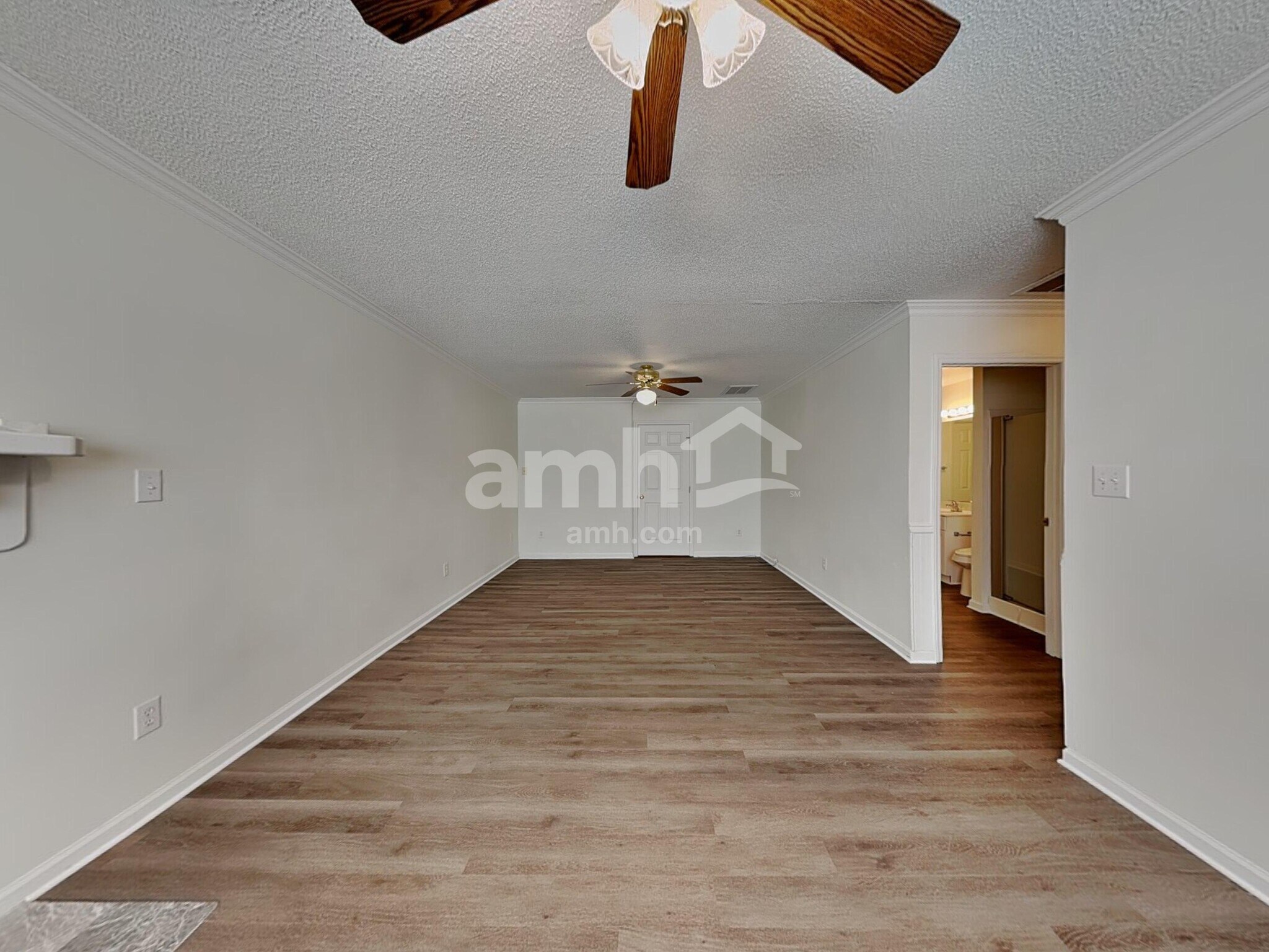 Building Photo - 1703 Hunterwoods Dr