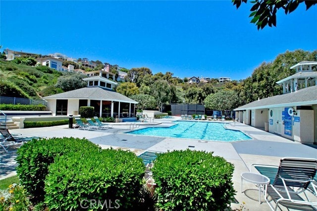Building Photo - 12 San Remo