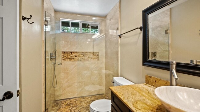 Building Photo - 22 Greengate Ct