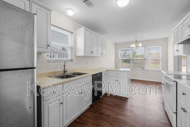 Building Photo - 3803 Winchester Ct