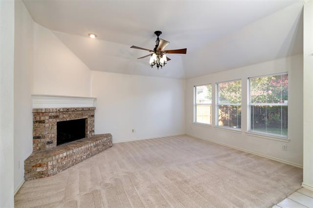 Building Photo - 1621 Oak Brook Ln