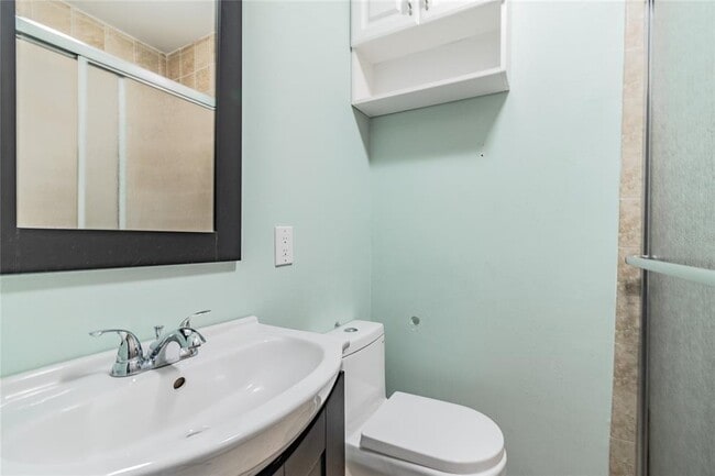 Building Photo - 303 Wildwood Way