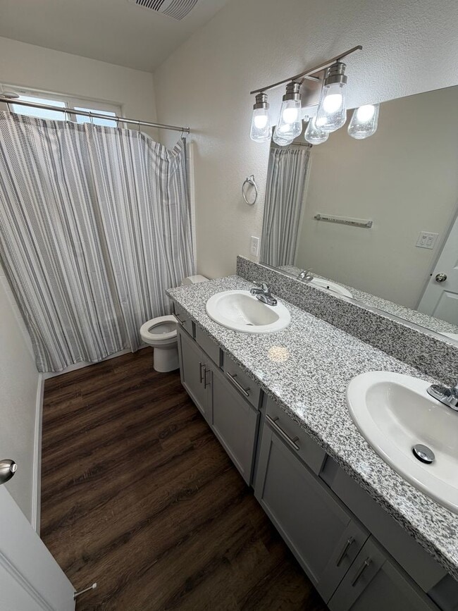 Building Photo - New house in Madera