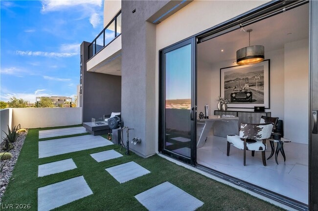 Building Photo - 3266 S Spg Mountain Blvd