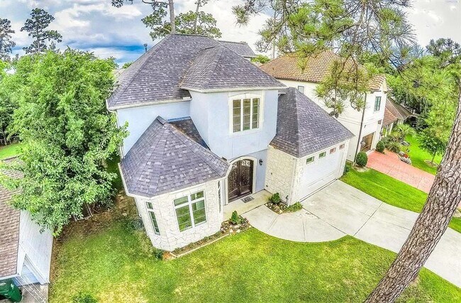 Building Photo - 1415 Wakefield Dr