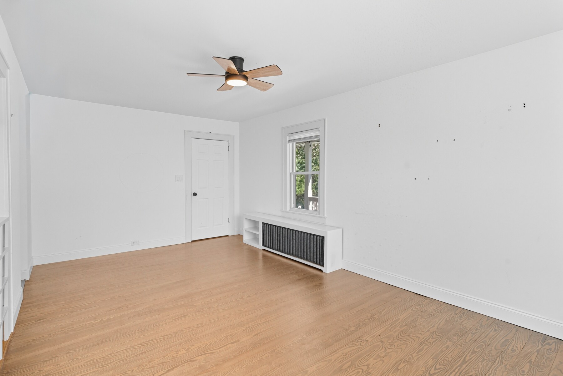 Building Photo - 115 Billian St