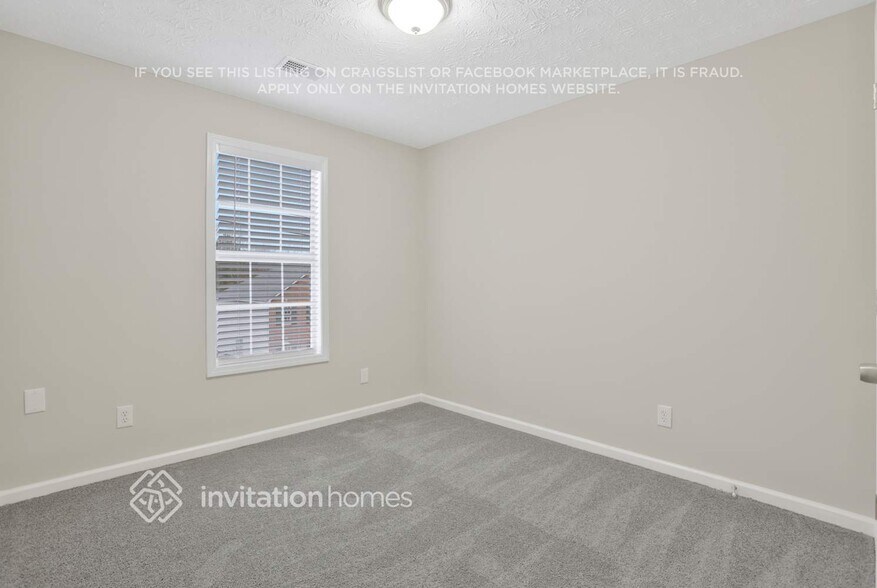 Building Photo - 2027 Pittston Farm Rd