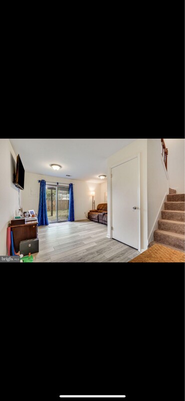 Building Photo - 15304 Gunsmith Terrace