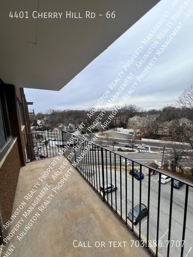 Building Photo - 4401 Cherry Hill Rd