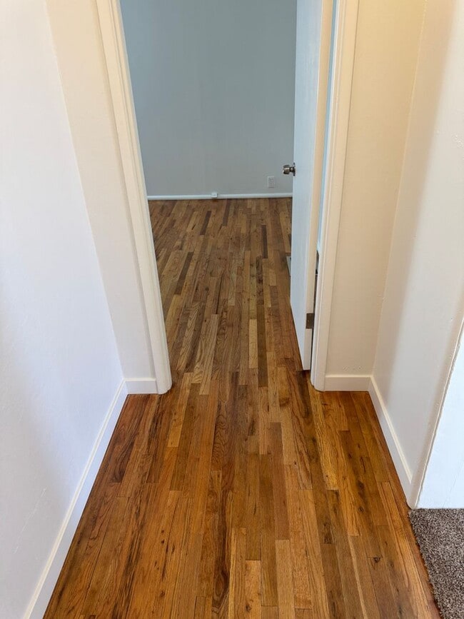 Building Photo - Charming older home