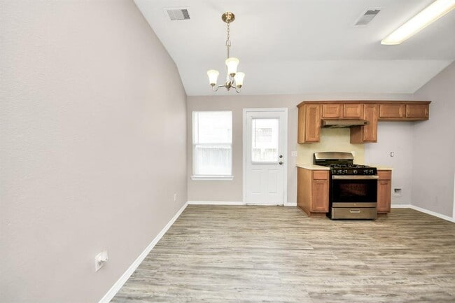 Building Photo - 24311 Hard Wood Dr