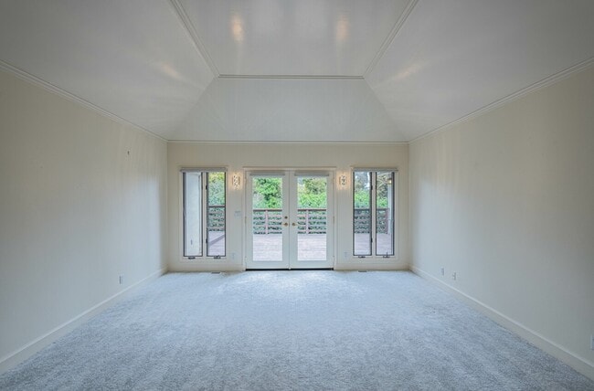 Building Photo - 4055 Sunset Ln