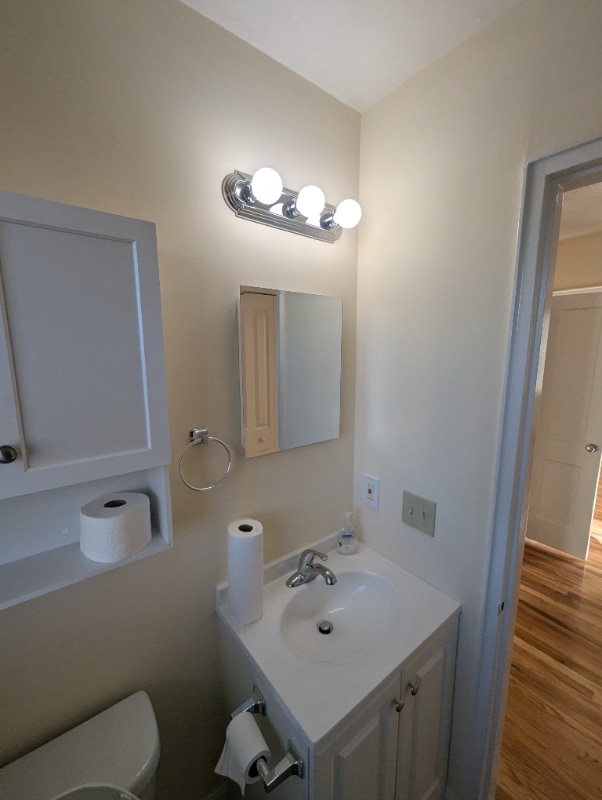 Building Photo - 4 Maple Leaf Ct