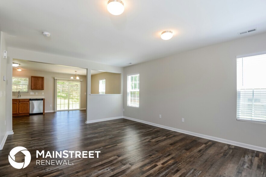 Building Photo - 3377 Tinley Park Dr
