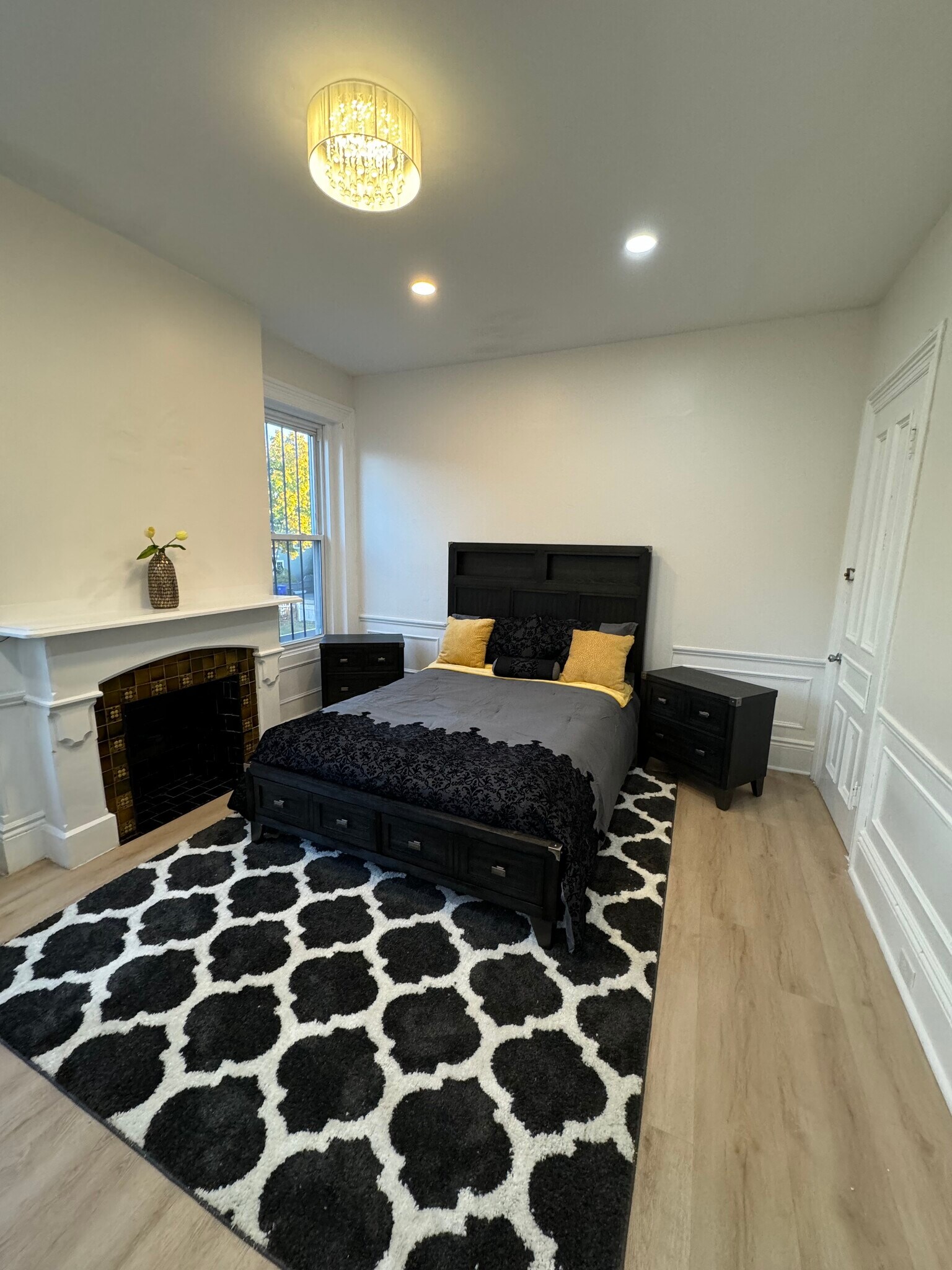 Building Photo - 4 Montrose St