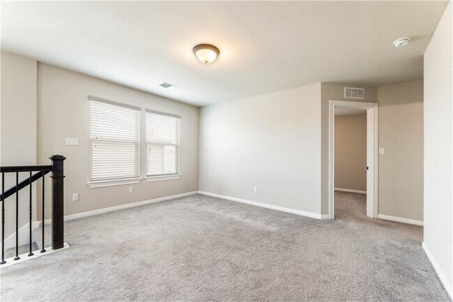 Building Photo - 5413 Traviston Dr