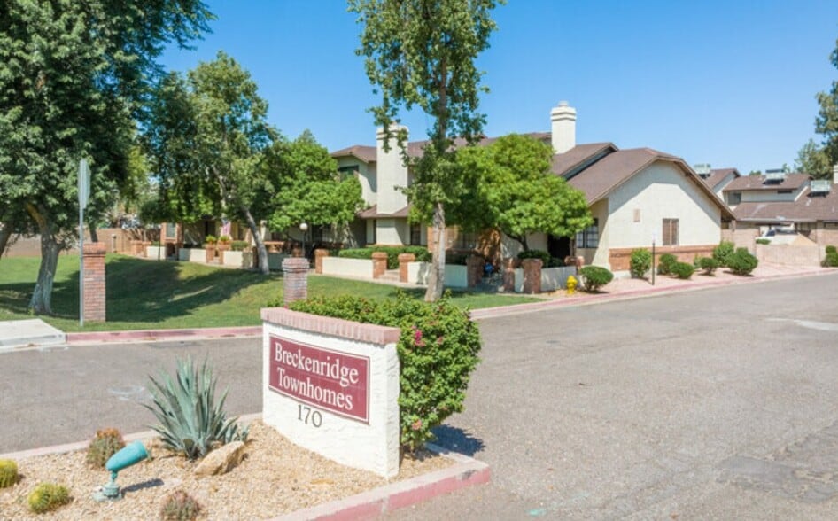 Building Photo - 170 E Guadalupe Rd