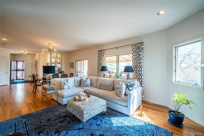 Building Photo - 4212 E Orchard Pl
