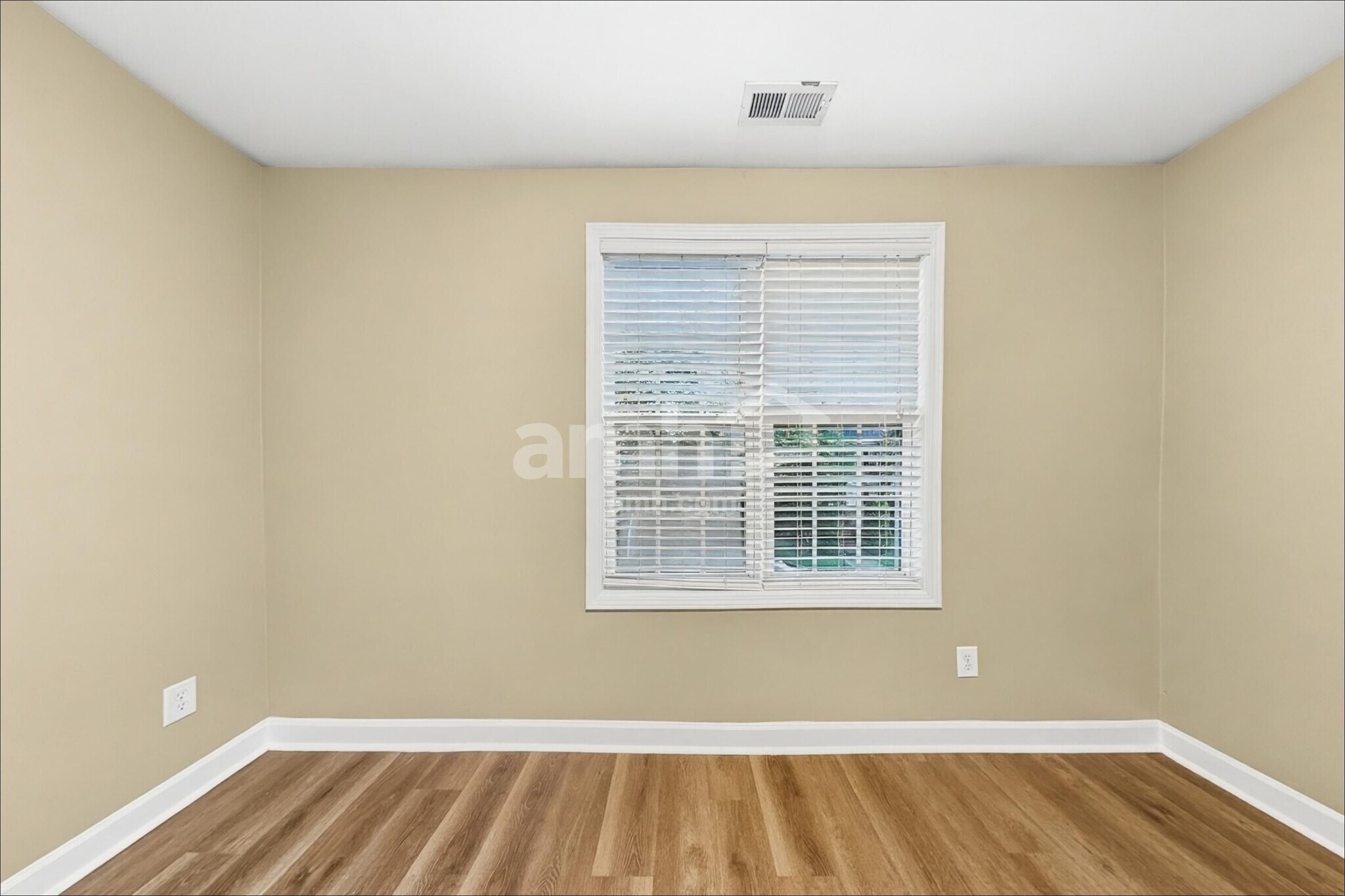 Building Photo - 113 Bally Shannon Way