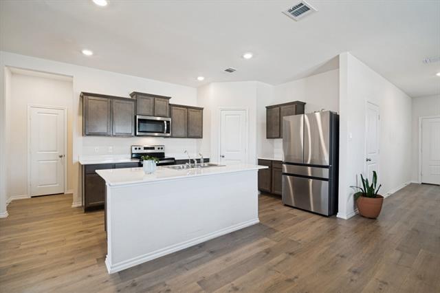 Building Photo - 801 Sunrise Ln