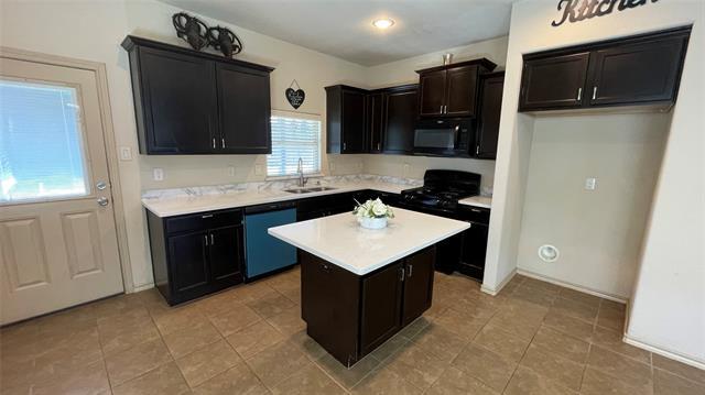 Building Photo - 1804 Potrillo Ln