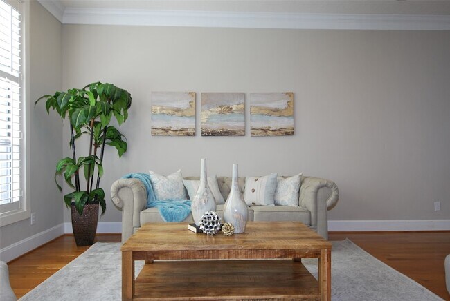 Building Photo - 2410 Dorrington St