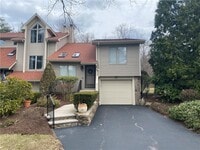 Building Photo - 9 Shadow Brook Ln