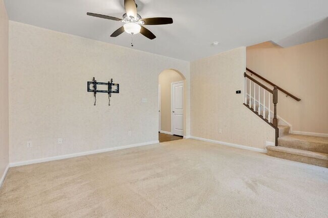 Building Photo - 3 Bedroom Townhome in Mechanicsville – $2,400/mo