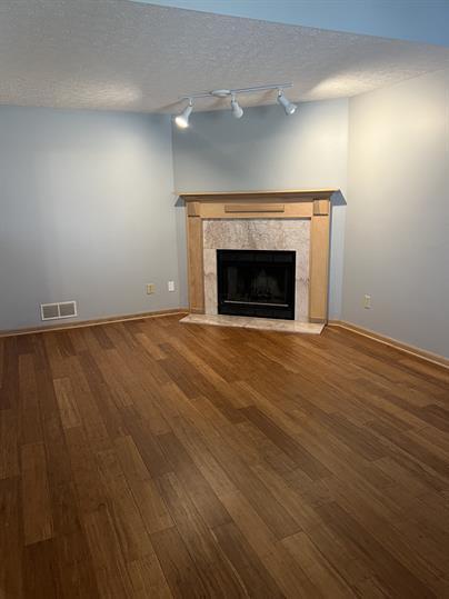 Building Photo - 8310 Talia Ct