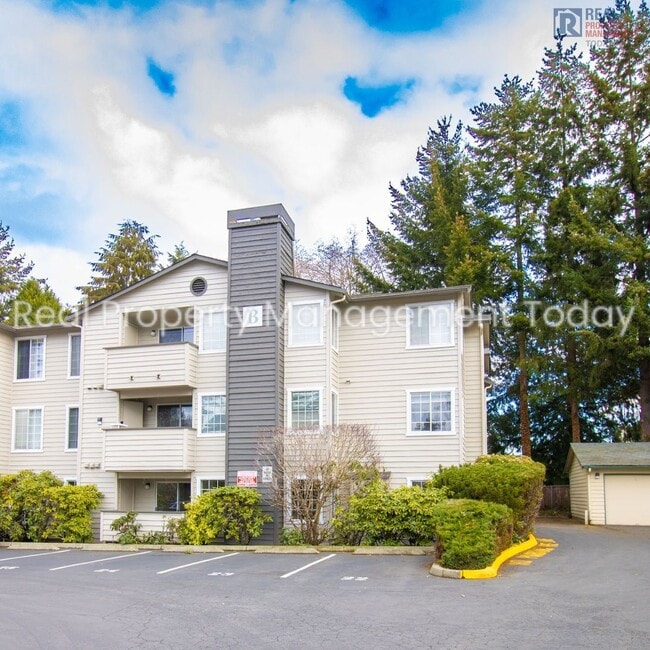 Building Photo - Cozy 3-Bedroom, 2-Bath Condo with Views & Private Outdoor Space
