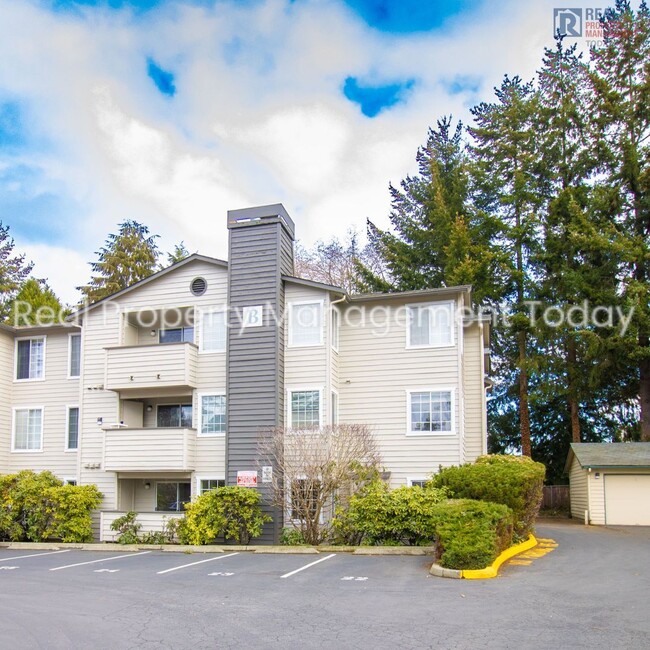 Building Photo - Cozy 3 Bedroom Apartment In Burien!